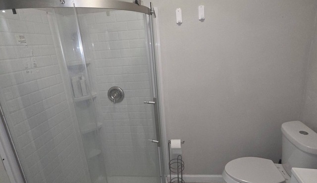 Cozy 1-bedroom studio in delightful Houston safe neighborhood!