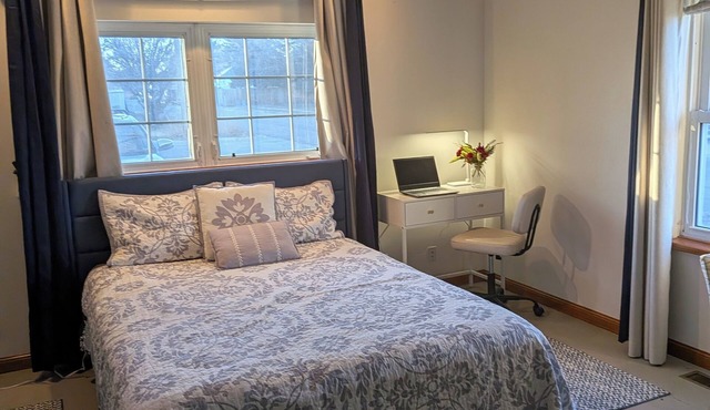 Cozy 1-bedroom studio in delightful Kimball with AC