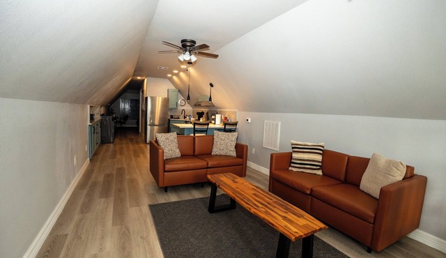 Cozy 1-Bedroom Studio in Soothing Arcola with High End Finishes