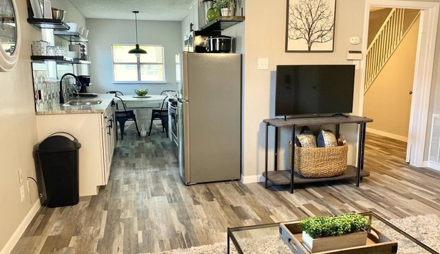 Cozy 1 Bedroom Suite with Loft Central to SA Atractions