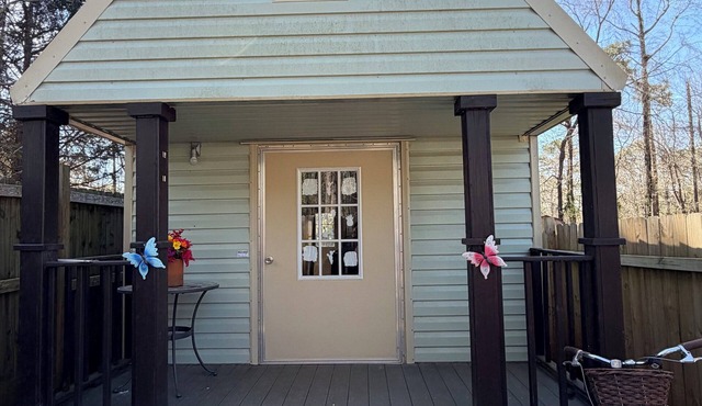 Cozy 1-bedroom Tiny house in beautiful Fairburn with AC