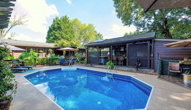 COZY 1-BEDROOM TRAVELING NURSE/EXECUTIVE COTTAGE IN CHARMING GREER