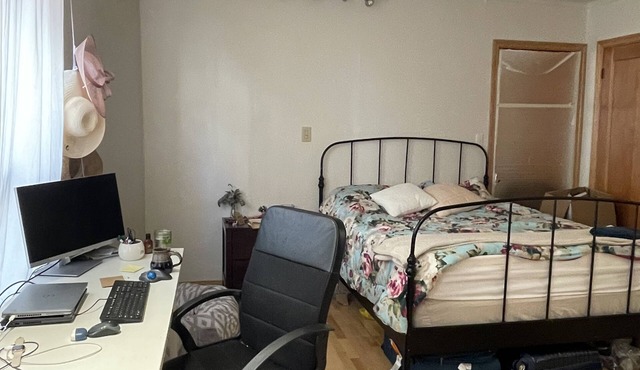 Cozy 1 Bedroom Unit