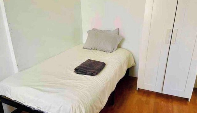 Cozy 1-bedroom with AC and WiFi in trendy LES in downtown New York