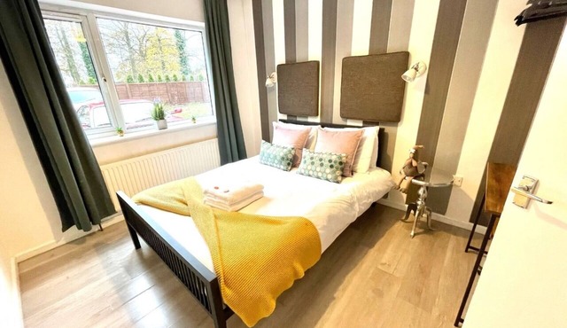 COZY 1 Bedroom with parking