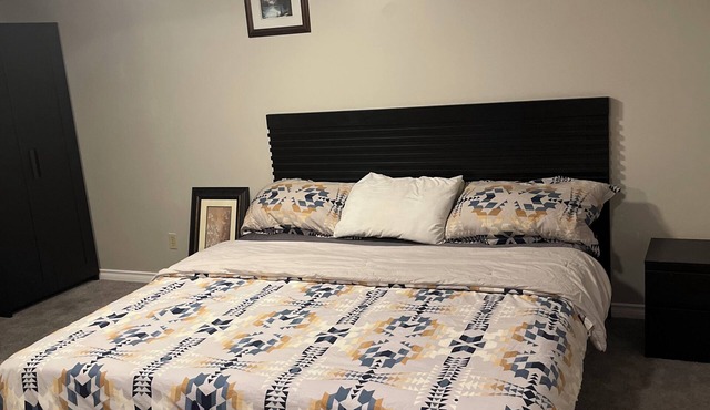 Cozy 1-bedroom with King size bed