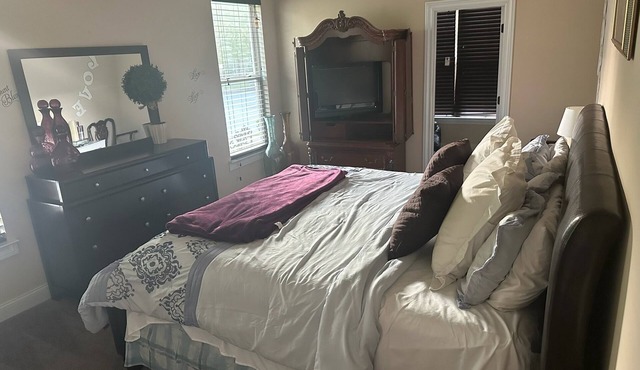 Cozy 1-bedroom with WiFi and AC in a quiet save neighborhood