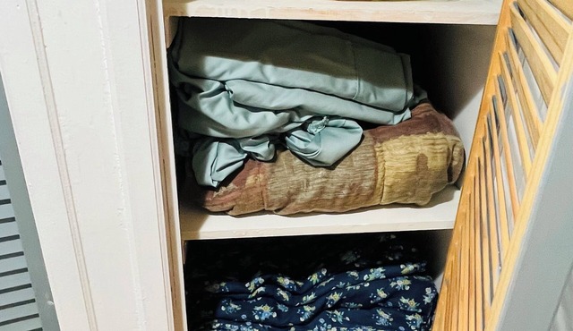 Cozy 1-bedroom with WiFi and AC in charming The Bronx