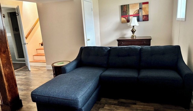 Cozy 1-BR, 1-BA, Sleeps 2, Separate entrance in home, Hermitage near Nashville