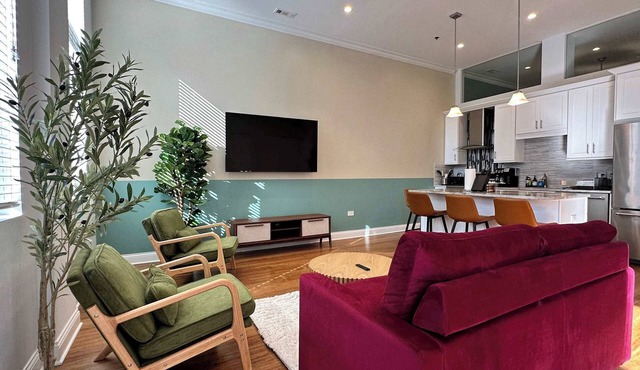 Cozy 1 BR, 1 Parking, Sleeps 4!