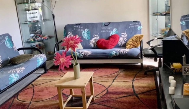 Cozy 1 fully furnished studio. Close to RIT & UR