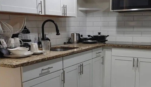 Cozy 1 bedroom non smoking with double bed -close to Rutgers & RWJ hospital