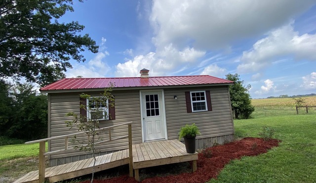 Cozy 12x24’ big charm small house on 350 acre grain beef farm near Mammoth Cave!