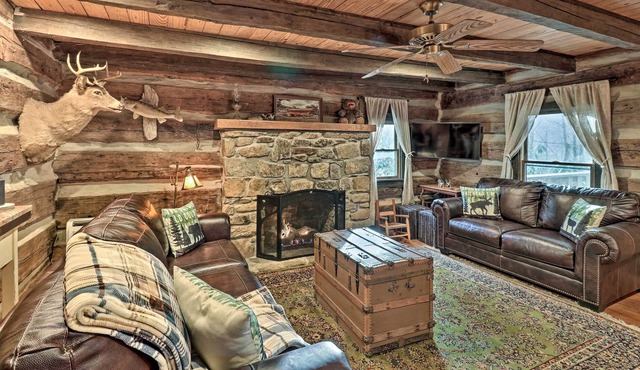 Cozy 1850’s Log Cabin: Hike & Explore the Outdoors