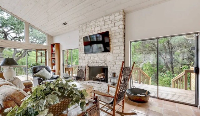 Cozy 1970's Texas Ranch