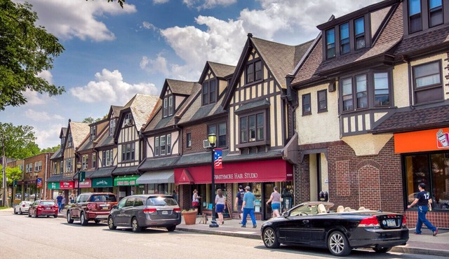 Cozy 1B/1B Cottage in Town Center Swarthmore w/Doorstep Parking!