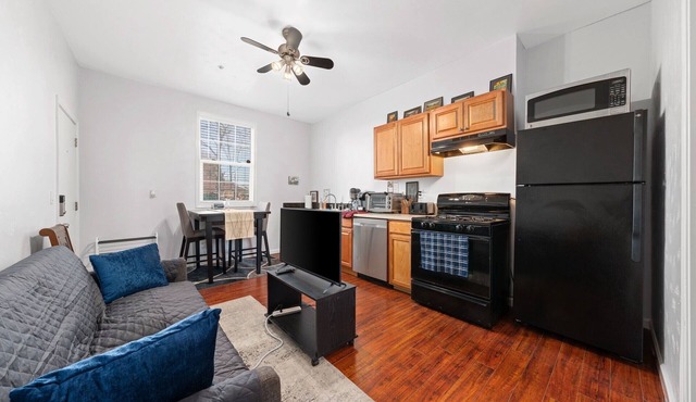 Cozy 1bdr/1br near downtown