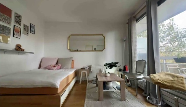 Cozy 1Bedroom near l’Etoile Arc de Triomphe ⭐️ Big balcony!