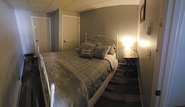 Cozy 1Bedroom in the heart of Historical Downtown Medford