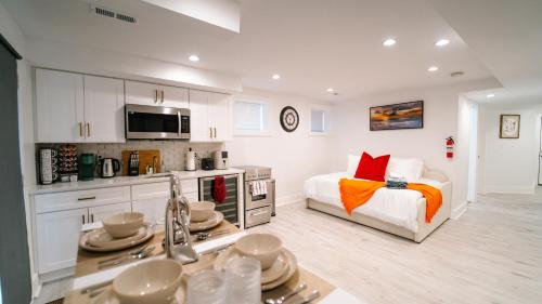 Cozy 1BR 1BA Retreat in a Private DC Basement