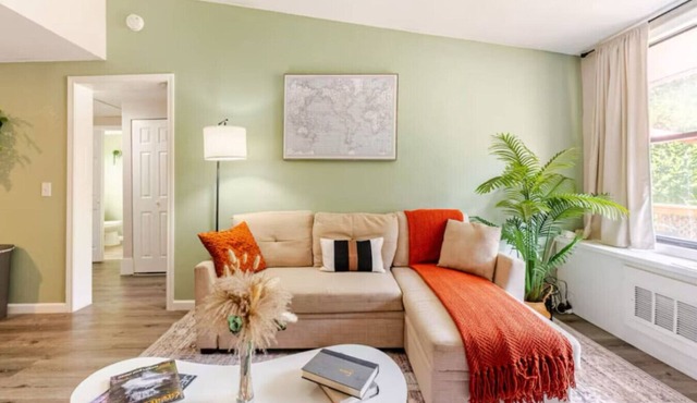 Cozy 1BR Apt - 6mi to Ft Moore