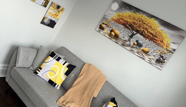 Cozy 1BR Apt in the heart of Downtown