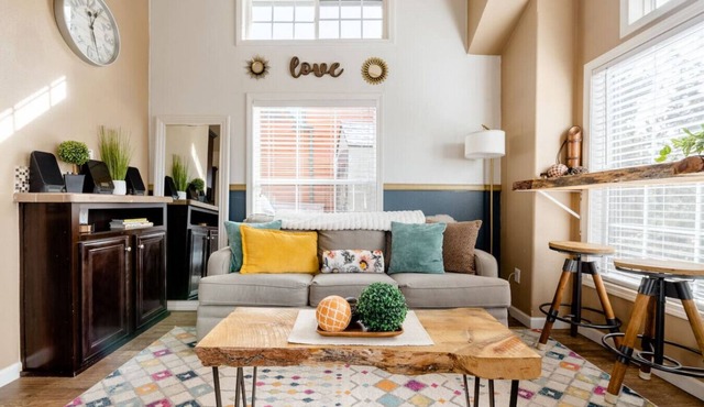 Cozy 1BR Chalet | Pikes Peak, Grill & Relaxing Patio