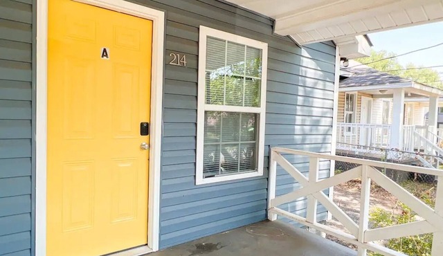 Cozy 1BR Close to Downtown & Greenville Drive Baseball