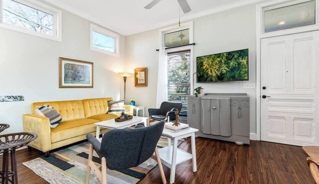 Cozy 1BR Cottage Near DT Farmers Market & Baylor