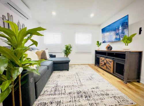 Cozy 1BR in Philly and Rain Shower
