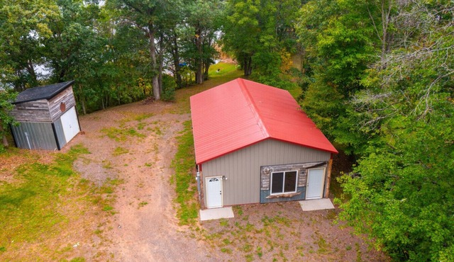 Cozy 1BR Lakefront Retreat on Rice Lake – Sleeps 6 | Fishing & Snowmobile Paradise