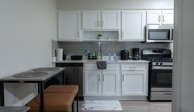 Cozy 1BR - Minutes to Downtown Austin & UT