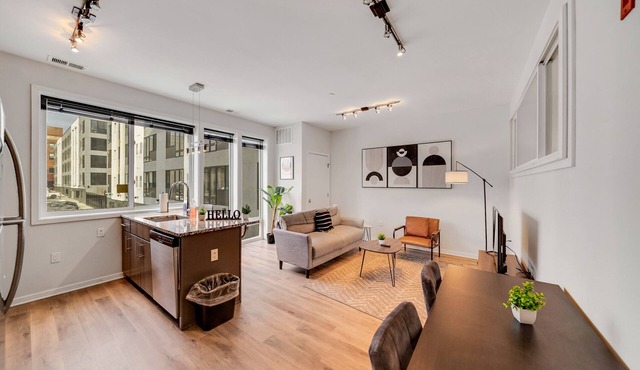 Cozy 1Br Suite I Parking I W/d I Pool I Gym