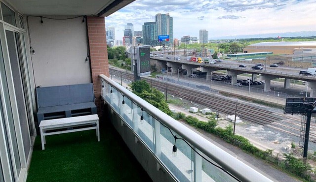 Cozy 1BR Trendy Condo in Liberty Village with Balcony