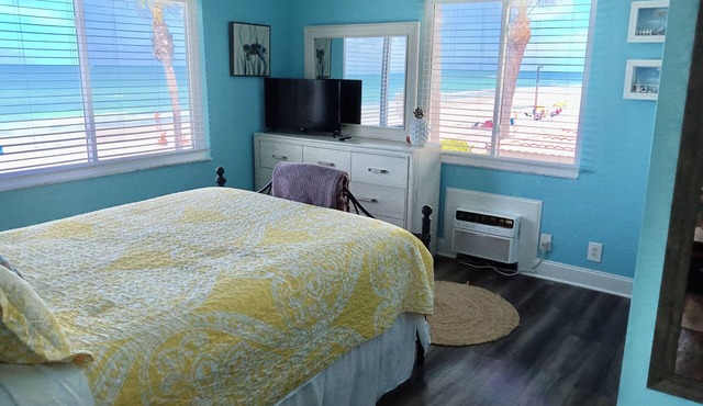 Cozy 1BR Condo w/0 min walk to beach! Spectacular views! Summer 2026 open!