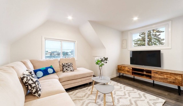 Cozy 2 BDR Home/Apt. 20 mins to falls in Niagara