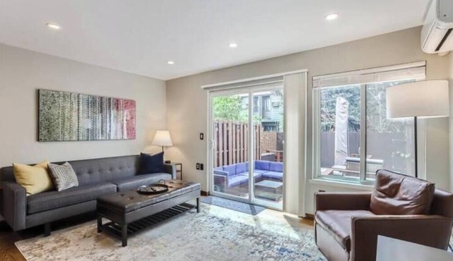 Cozy 2 BDR Home in Boulder with Hot Tub