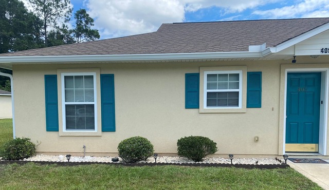 Cozy 2 bdrm duplex, 10 min from base!