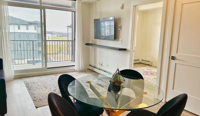 Cozy 2 Bed 1 Bath - 1 hour to Banff