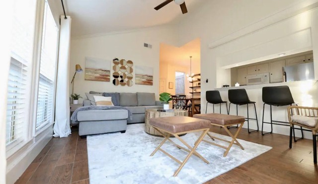 Cozy 2 bed/2 bath home with sleeper sofa