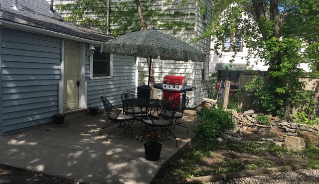 Cozy 2 Bed House, 7 Dollar Uber to Excel Center