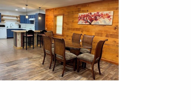 Cozy 2-bedrm cabin near OH 25 park, swim area, JFK dam-trout fish access, trails
