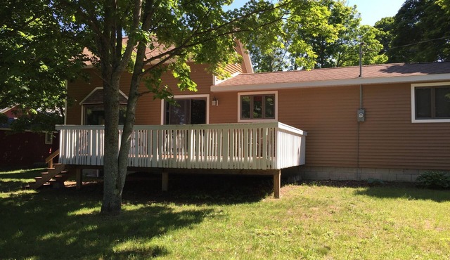 COZY 2 BEDROOM 1 BATH HOME DOWNTOWN GRAND MARAIS
