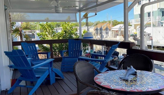 Cozy 2 Bedroom 2 Bath Canal Front Home Key Largo