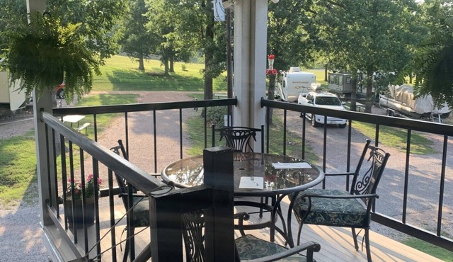 Cozy 2-bedroom apartment on Lake Texoma with AC, WiFi