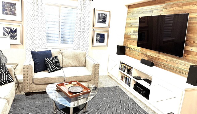 Cozy 2-bedroom apartment in nice Centennial with AC and Heating