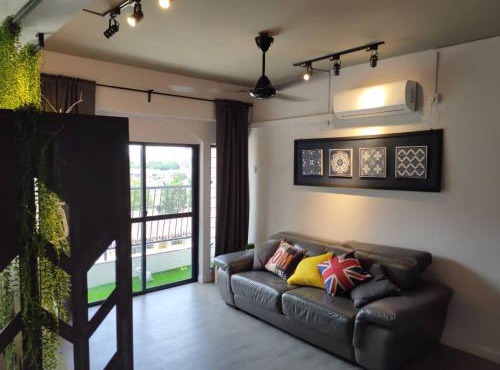 Cozy 2-Bedroom Apartment in Air Itam, Perfect for Family & Friends Getaway