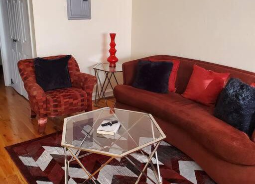 Cozy 2-bedroom Apartment