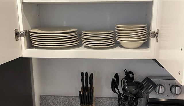 Cozy 2-bedroom apartment in excellent Columbus/Dublin with 2 queen beds!