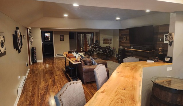 Cozy 2-bedroom apartment in pleasant McDonald with WiFi, AC